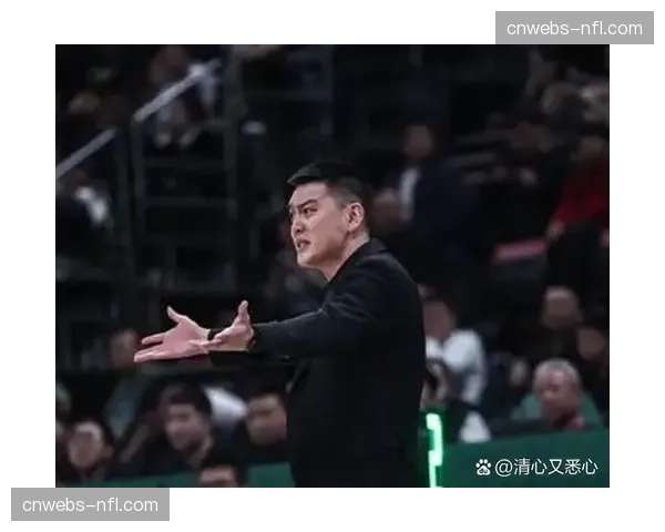 专访：退役裁判解读新赛季定位球攻防中身体接触的判罚尺度