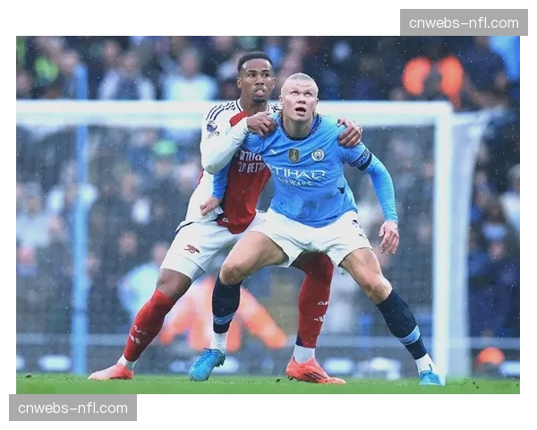 战术观察：面对全能中锋，英超球队的“区域结合盯人”策略是否已成最优解？